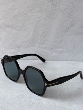NWT Tom Ford Romy Sunglasses in Black